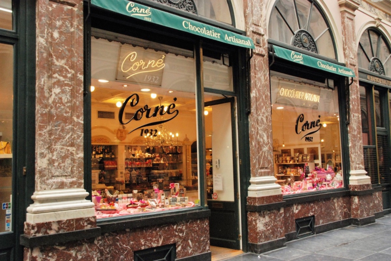 vente-PUGET VILLE-min_chocolate_chocolaterie_shop_luxury_chic_gallery_brussels_belgium-558146